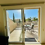 Sea View Family With Pool קיסונרגה