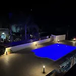 Sea View Family With Pool Киссонерга