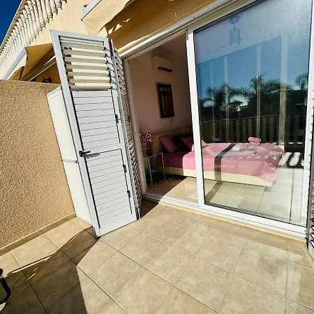 Sea View Family With Pool