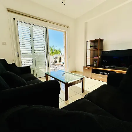 Sea View Family With Pool Apartmán *