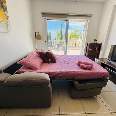 Sea View Family With Pool Apartmán