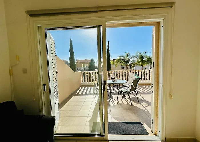 Sea View Family With Pool Kissonerga